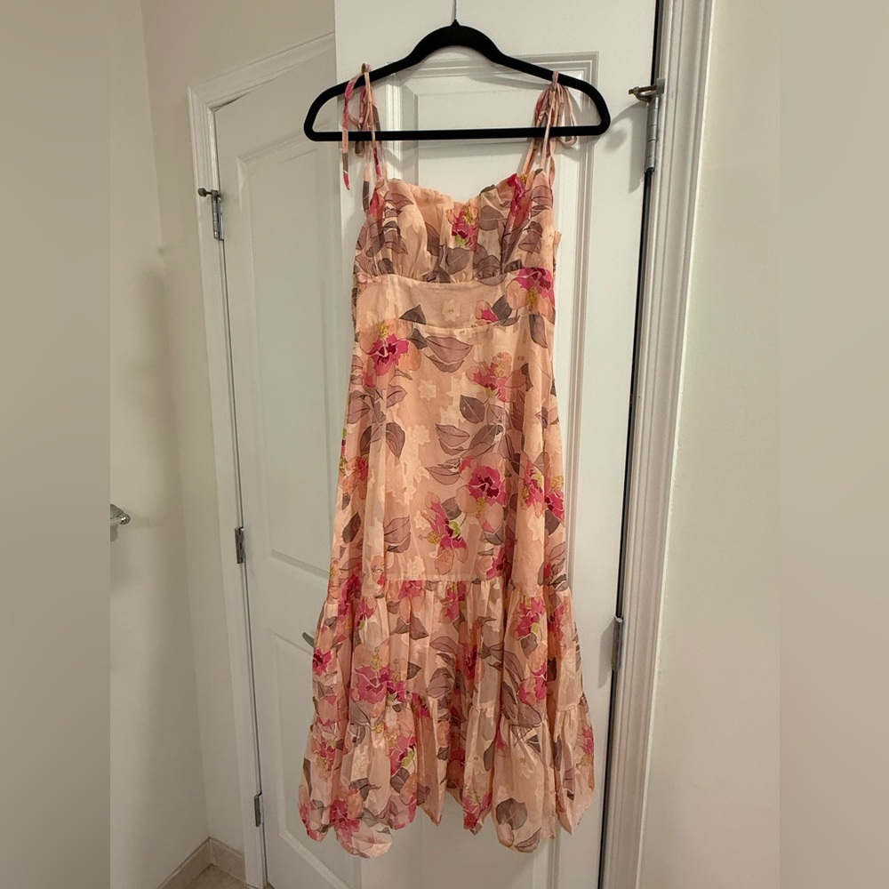 Lulu’s Floral Pink Midi Dress